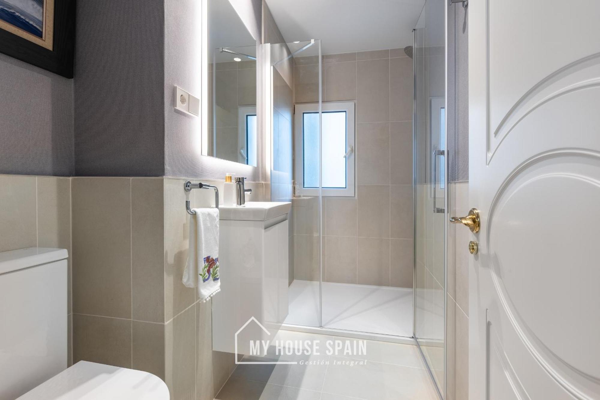Myhousespain - Centrico Piso Junto A La Playa Хихон Екстериор снимка